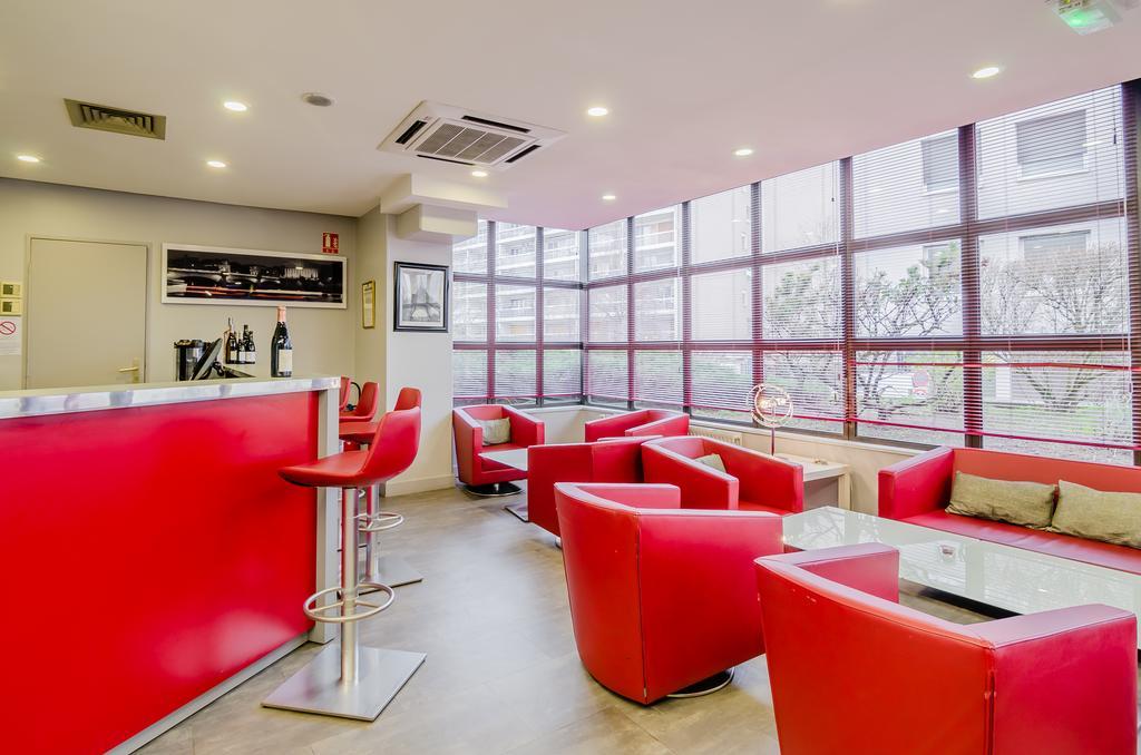 โรงแรมเมอร์เคียว เซอร์กี-ปงตวส ซองทร์ แซร์ฌี ภายนอก รูปภาพ